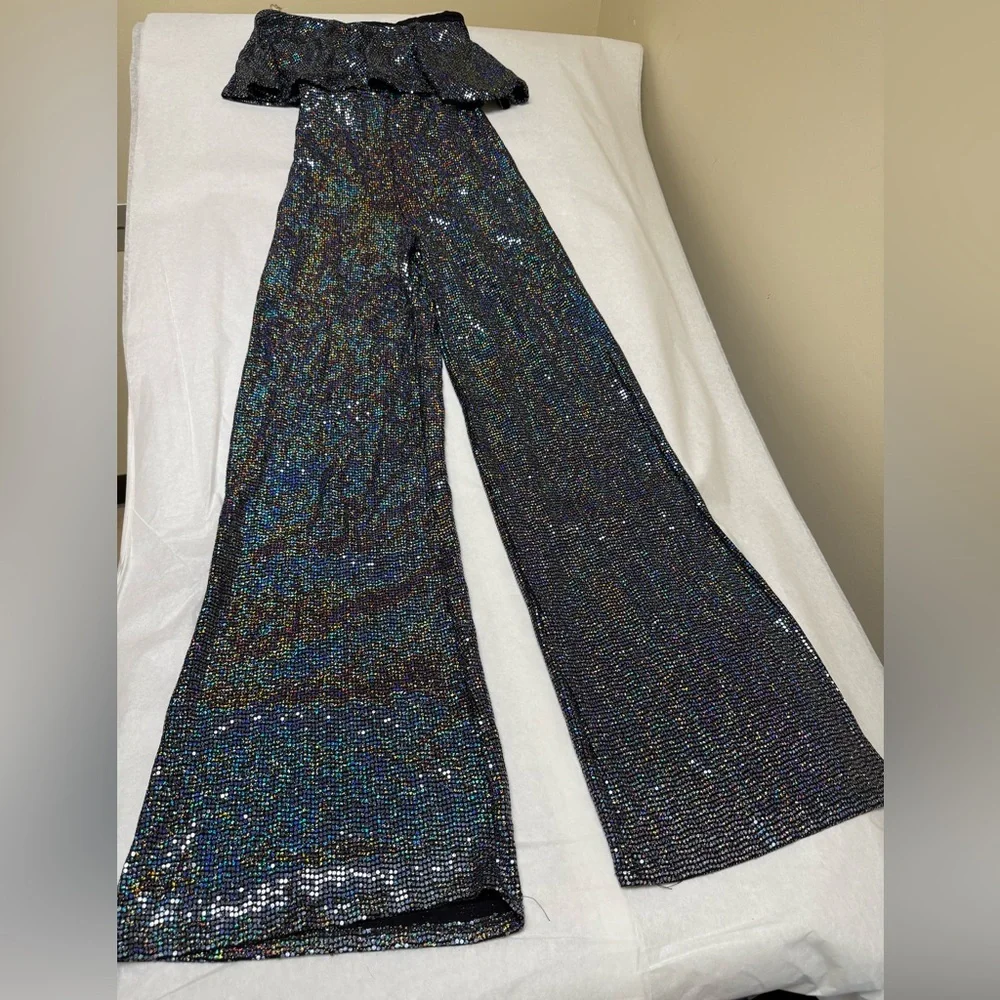 💥Fashion Nova 💥Iridescent Sequin Wide Leg Jumpsuit💥 - Picture 7 of 7